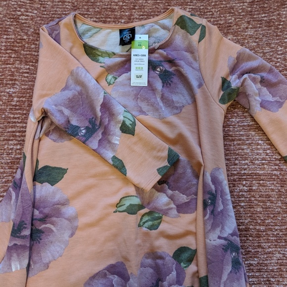 Agnes & Dora Dress - Picture 2 of 8